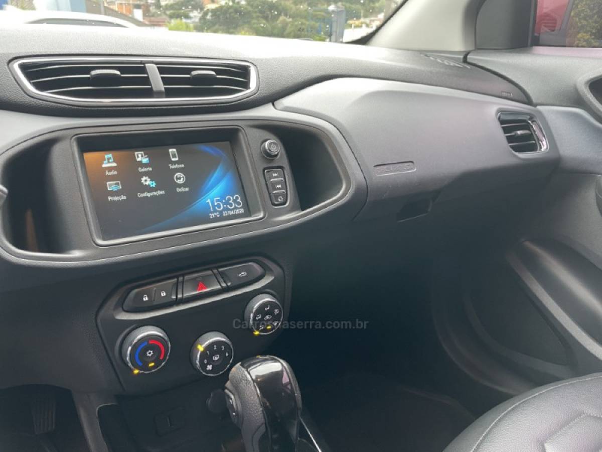 CHEVROLET - ONIX - 2019/2019 - Vermelha - R$ 69.900,00