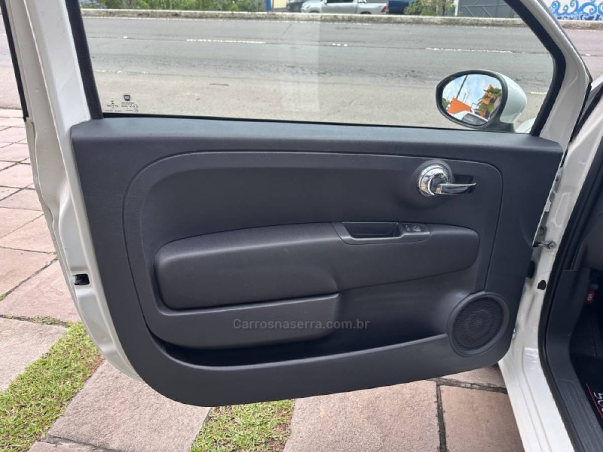 FIAT - 500 - 2015/2015 - Branca - R$ 52.900,00