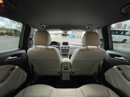 MERCEDES-BENZ - B 200 - 2014/2014 - Cinza - R$ 74.900,00