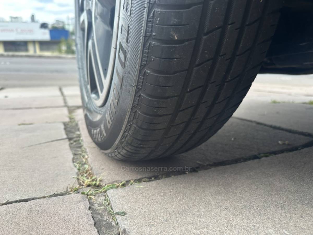 RENAULT - KWID - 2019/2019 - Vermelha - R$ 41.500,00