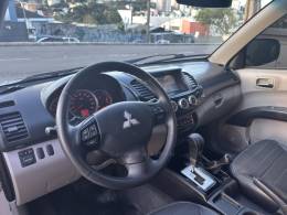 MITSUBISHI - L200 TRITON - 2015/2015 - Prata - R$ 125.900,00