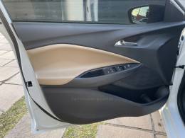 CHEVROLET - ONIX - 2020/2020 - Branca - R$ 78.800,00