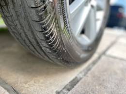 VOLKSWAGEN - SPACE CROSS - 2012/2012 - Prata - R$ 40.900,00