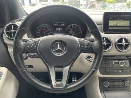 MERCEDES-BENZ - B 200 - 2014/2014 - Cinza - R$ 74.900,00