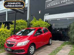 CHEVROLET - ONIX - 2015/2015 - Vermelha - R$ 43.800,00