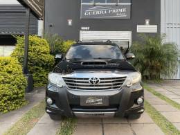 TOYOTA - HILUX SW4 - 2013/2013 - Preta - R$ 146.900,00