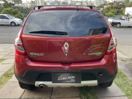 RENAULT - SANDERO - 2011/2011 - Vermelha - R$ 37.900,00