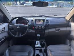 MITSUBISHI - L200 TRITON - 2015/2015 - Prata - R$ 122.900,00