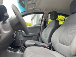 FIAT - PALIO - 2016/2016 - Vermelha - R$ 41.800,00