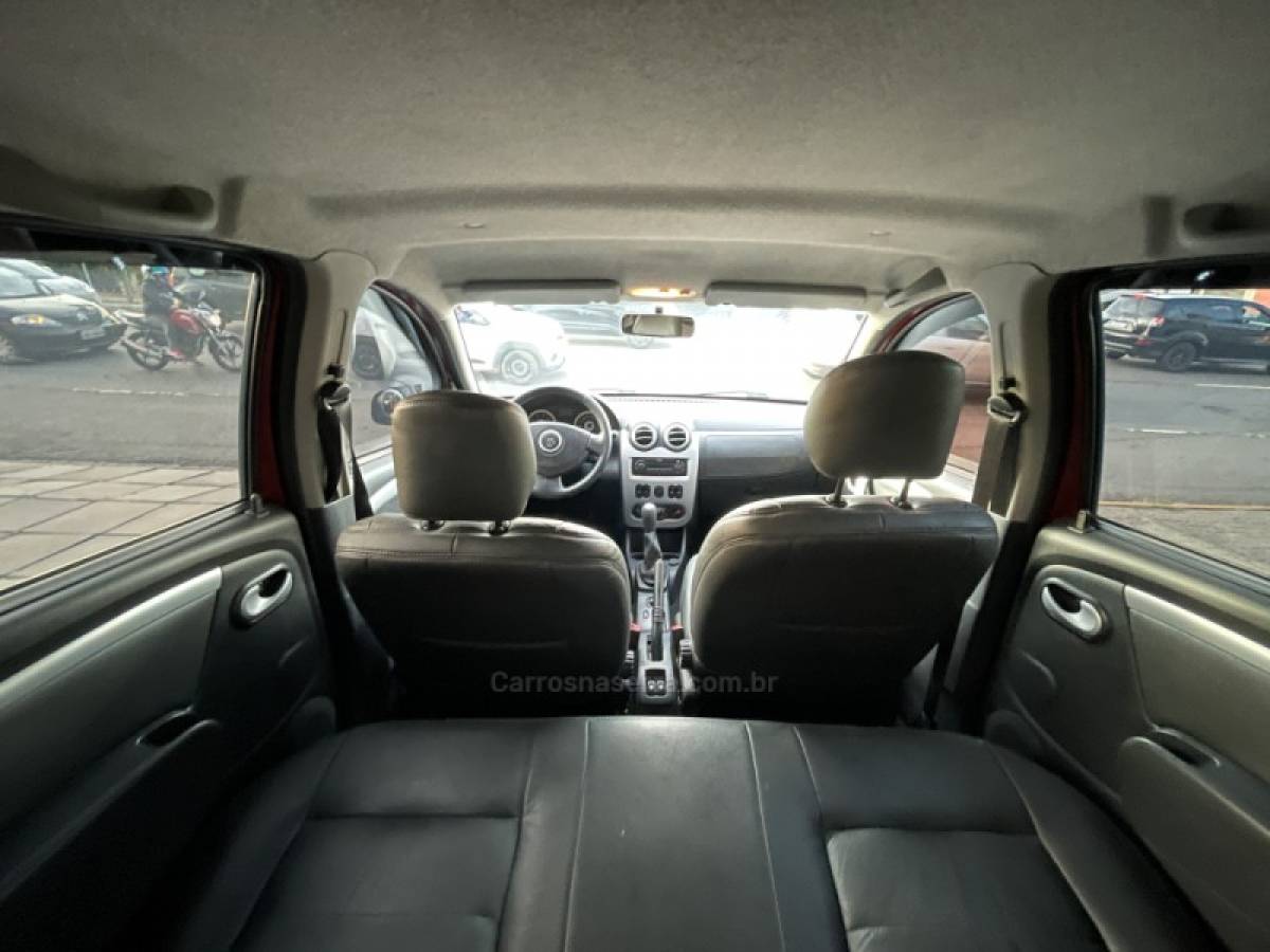 RENAULT - SANDERO - 2011/2011 - Vermelha - R$ 37.900,00
