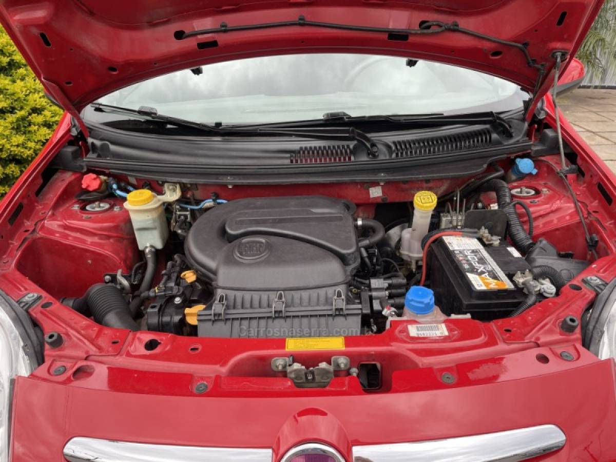 FIAT - PALIO - 2016/2016 - Vermelha - R$ 41.800,00