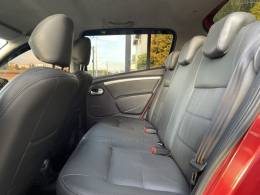 RENAULT - SANDERO - 2011/2011 - Vermelha - R$ 37.900,00