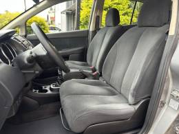 NISSAN - TIIDA - 2011/2011 - Prata - R$ 34.800,00