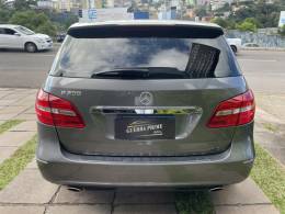 MERCEDES-BENZ - B 200 - 2014/2014 - Cinza - R$ 74.900,00