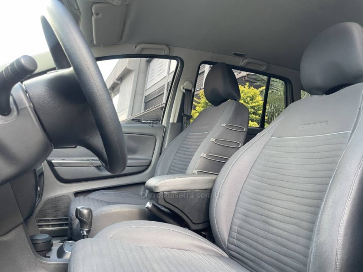 VOLKSWAGEN - SPACE CROSS - 2012/2012 - Prata - R$ 40.900,00