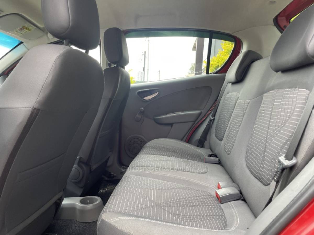 FIAT - PALIO - 2016/2016 - Vermelha - R$ 41.800,00