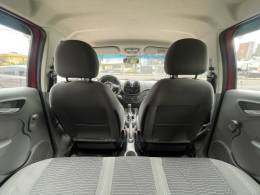 FIAT - PALIO - 2016/2016 - Vermelha - R$ 41.800,00