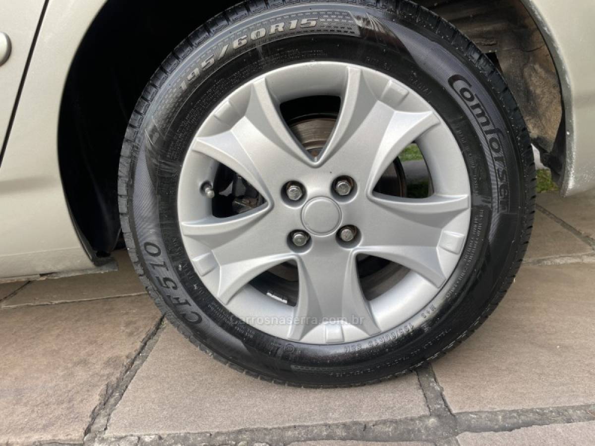 TOYOTA - COROLLA - 2003/2003 - Cinza - R$ 41.900,00