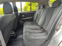 NISSAN - TIIDA - 2011/2011 - Prata - R$ 34.800,00