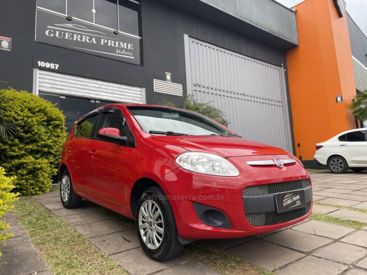FIAT - PALIO - 2016/2016 - Vermelha - R$ 41.800,00