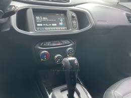 CHEVROLET - ONIX - 2019/2019 - Vermelha - R$ 69.900,00