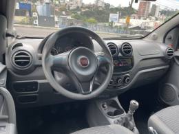 FIAT - PALIO - 2016/2016 - Vermelha - R$ 41.800,00
