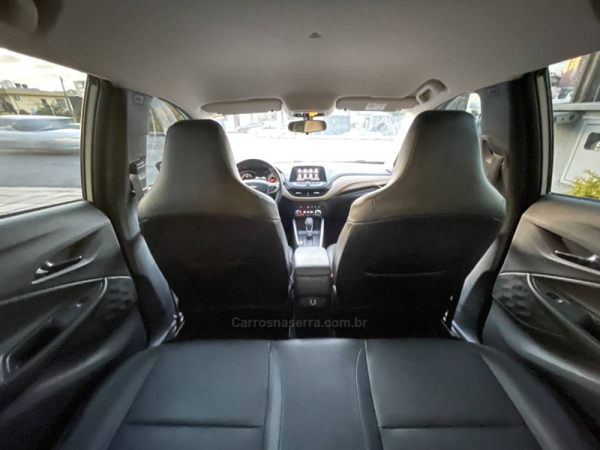CHEVROLET - ONIX - 2020/2020 - Branca - R$ 78.800,00
