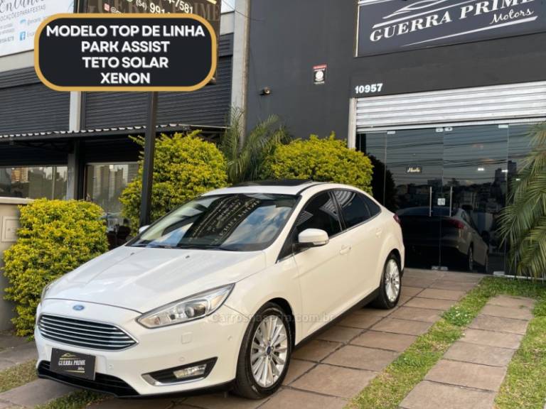 FORD - FOCUS - 2016/2016 - Branca - R$ 67.900,00