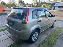 FORD - FIESTA - 2010/2010 - Prata - R$ 27.800,00