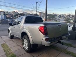MITSUBISHI - L200 TRITON - 2015/2015 - Prata - R$ 122.900,00