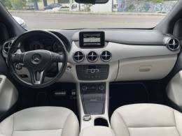 MERCEDES-BENZ - B 200 - 2014/2014 - Cinza - R$ 74.900,00