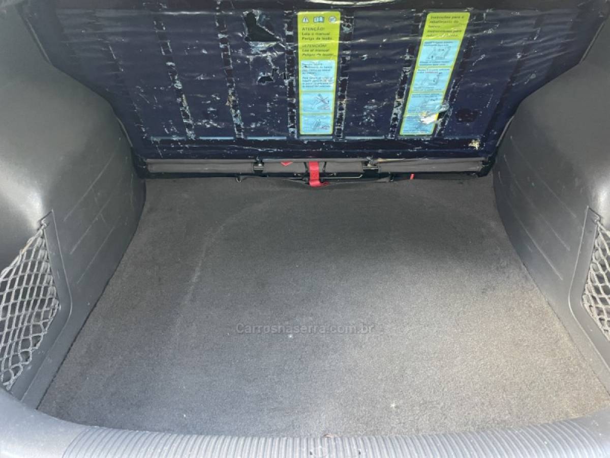 VOLKSWAGEN - SPACE CROSS - 2012/2012 - Prata - R$ 40.900,00