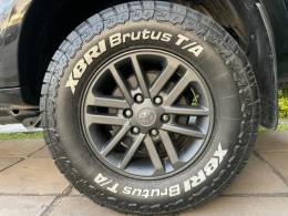 TOYOTA - HILUX SW4 - 2013/2013 - Preta - R$ 146.900,00