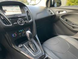 FORD - FOCUS - 2016/2016 - Branca - R$ 67.900,00