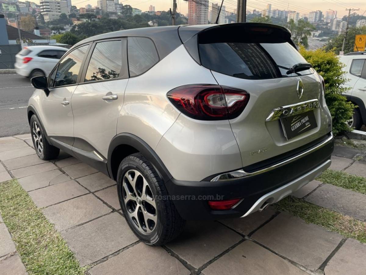 RENAULT - CAPTUR - 2019/2019 - Prata - R$ 78.800,00