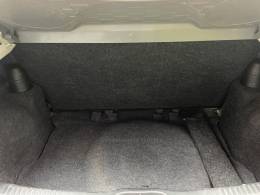 FIAT - PALIO - 2016/2016 - Vermelha - R$ 41.800,00