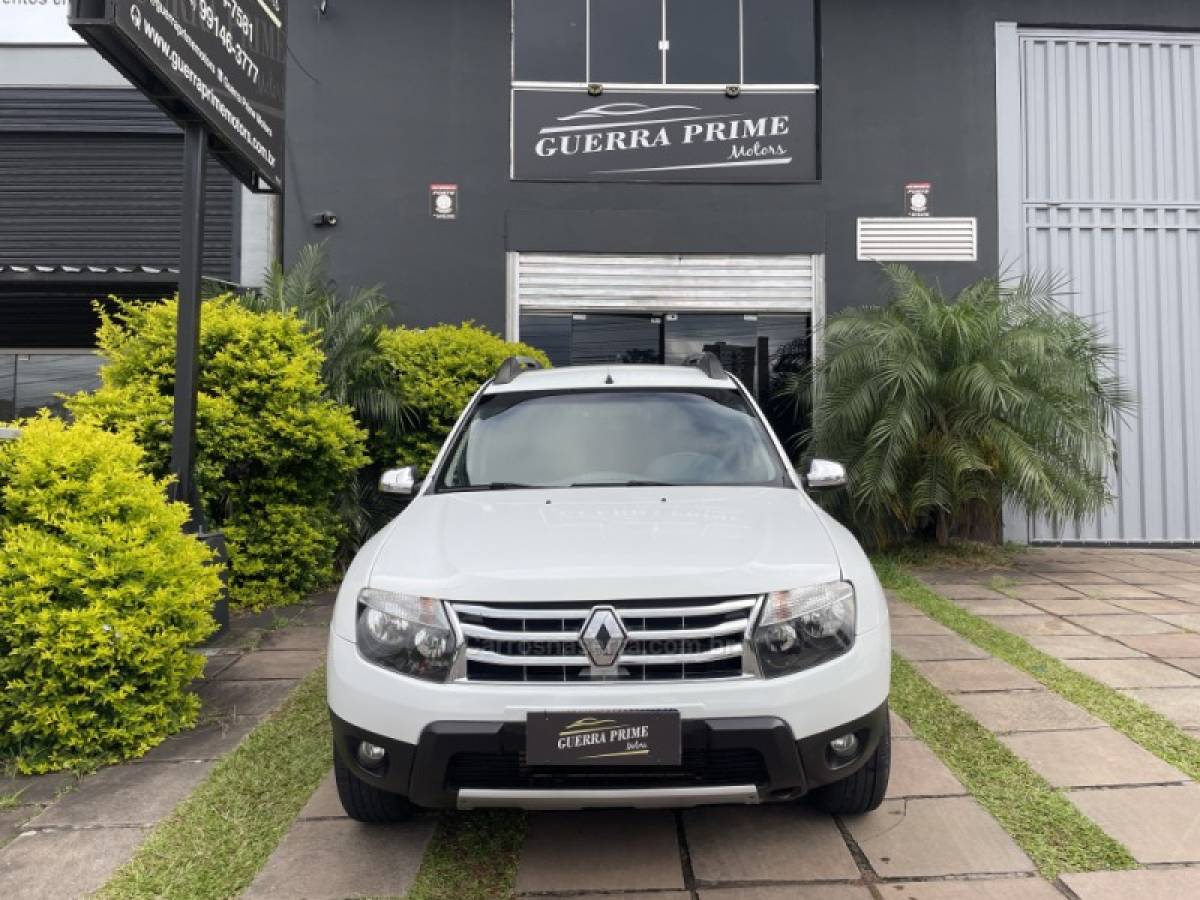 RENAULT - DUSTER - 2014/2014 - Branca - R$ 58.900,00